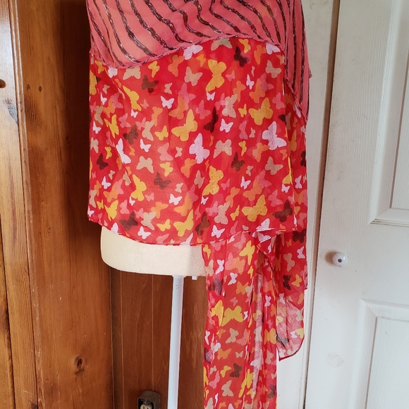 Asymetrical Butterfly & Stripe Scarf - Picture 2 of 5